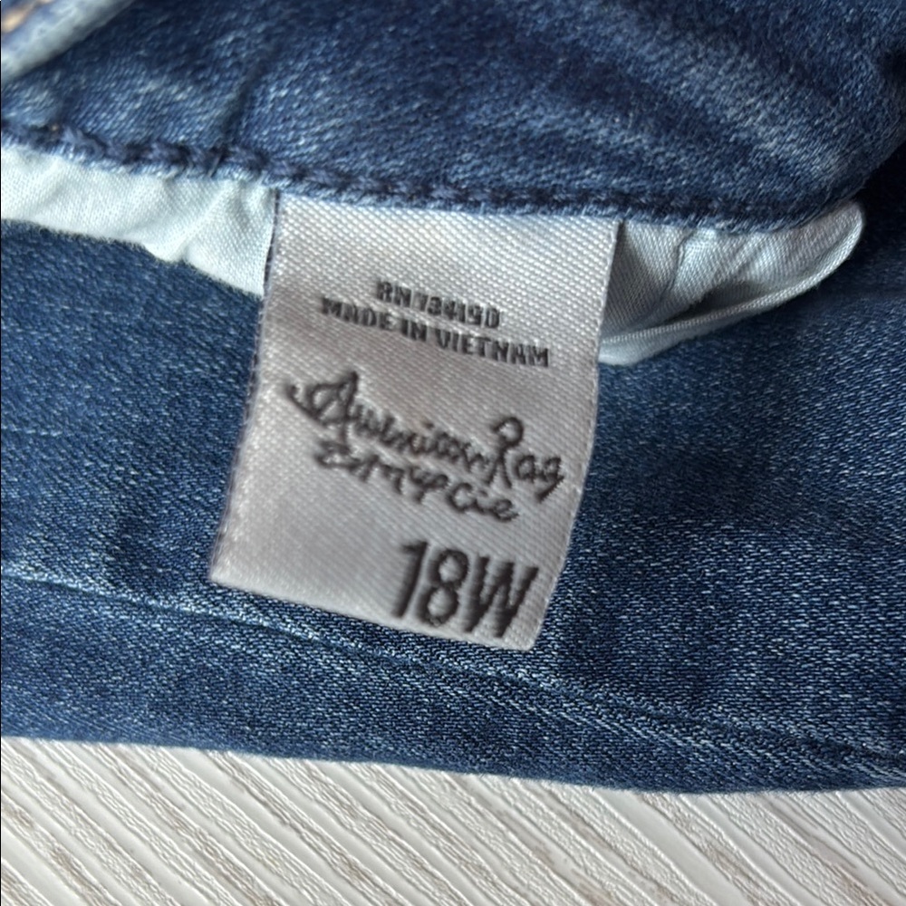 American Rag Blue Mini Skirt with Faded Wash - Picture 4 of 5
